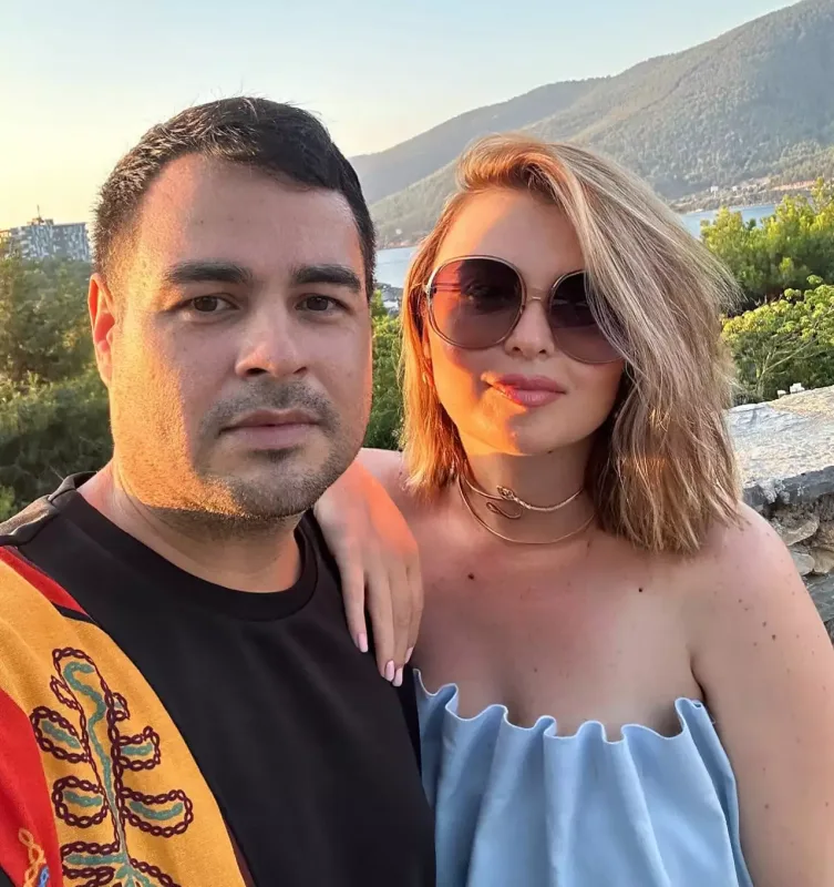 “Dünyama sonsuz işıq oldun” - Sevdadan ərinə