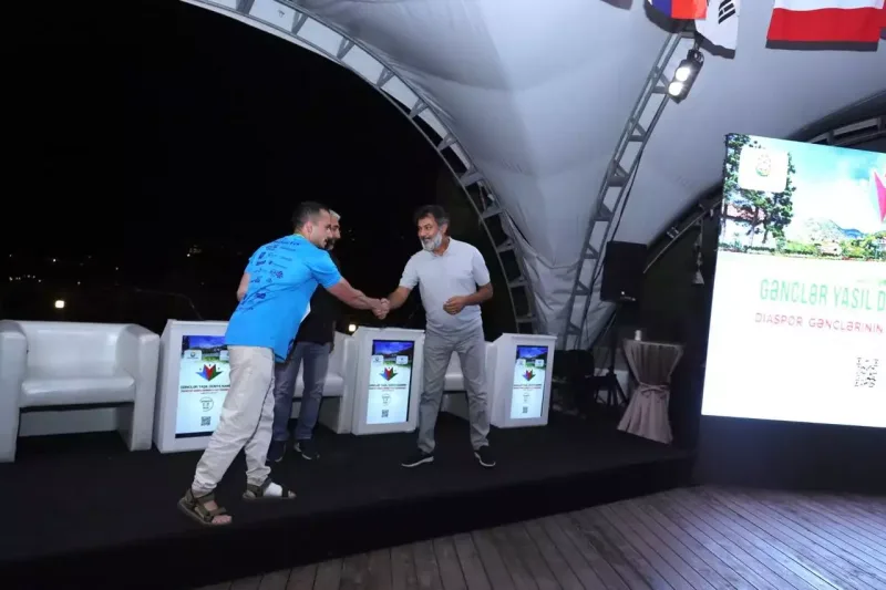 Diaspor Gənclərinin V Yay Düşərgəsində tanınmış aktyorlarla görüş keçirilib