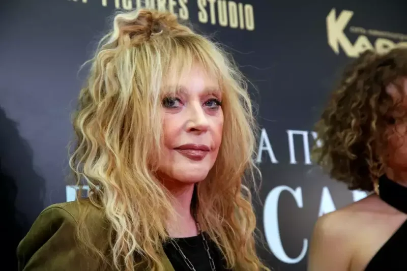 Puqaçovanın villası əlində qaldı...