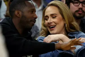 Adel nişanlandığını təsdiqlədi