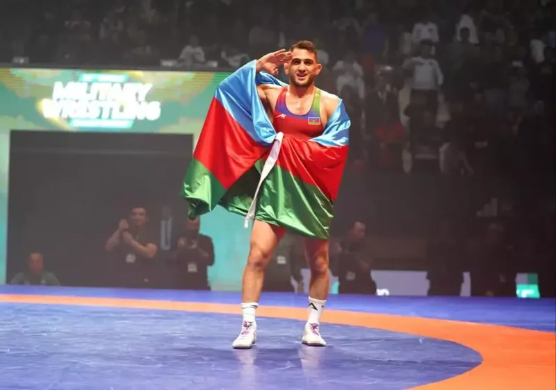 Hacı Əliyev karyerasını bitirdi