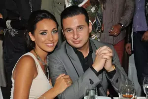 Alsunun milyarder əri ilə boşanmasının yeni təfərrüatları