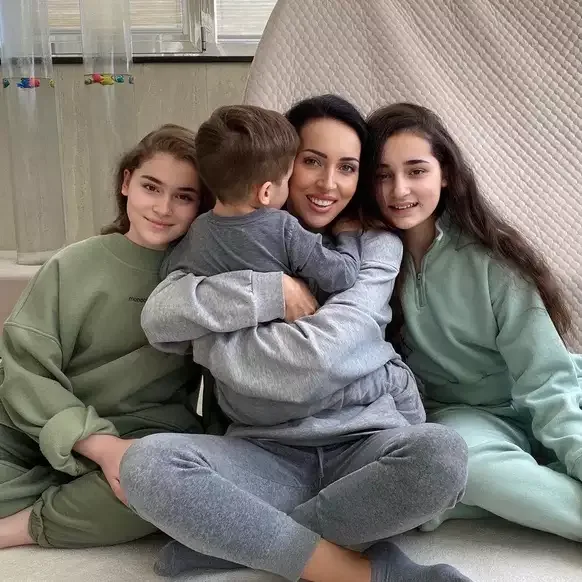 Alsunun milyarder əri ilə boşanmasının yeni təfərrüatları