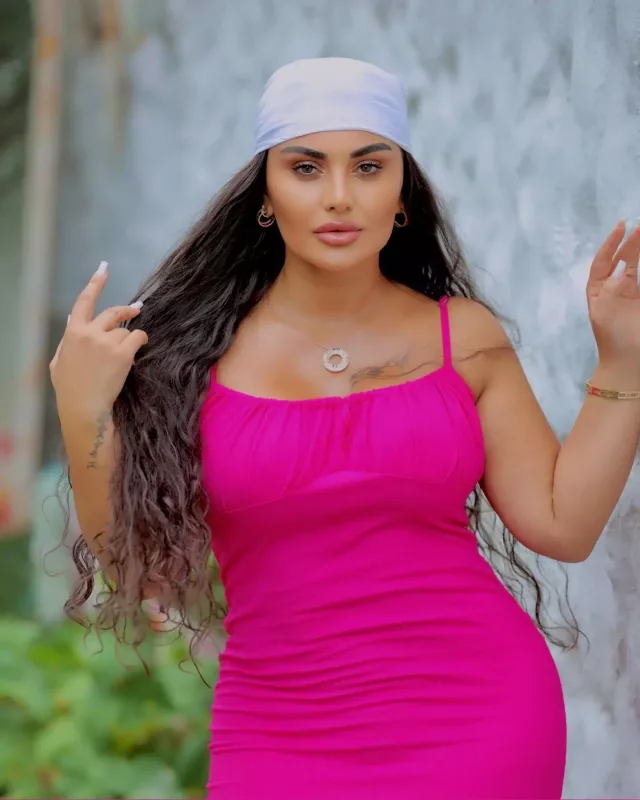 Şəbnəm əvvəlki imicinə qayıtdı