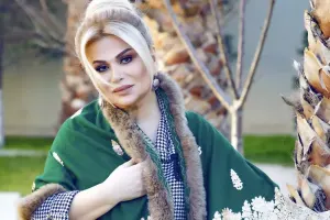 7 min dollar alıb, Nazənindən oğurluq etdilər