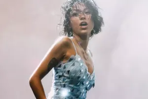 Zeynep Bastıkın Bakı konserti təxirə salındı