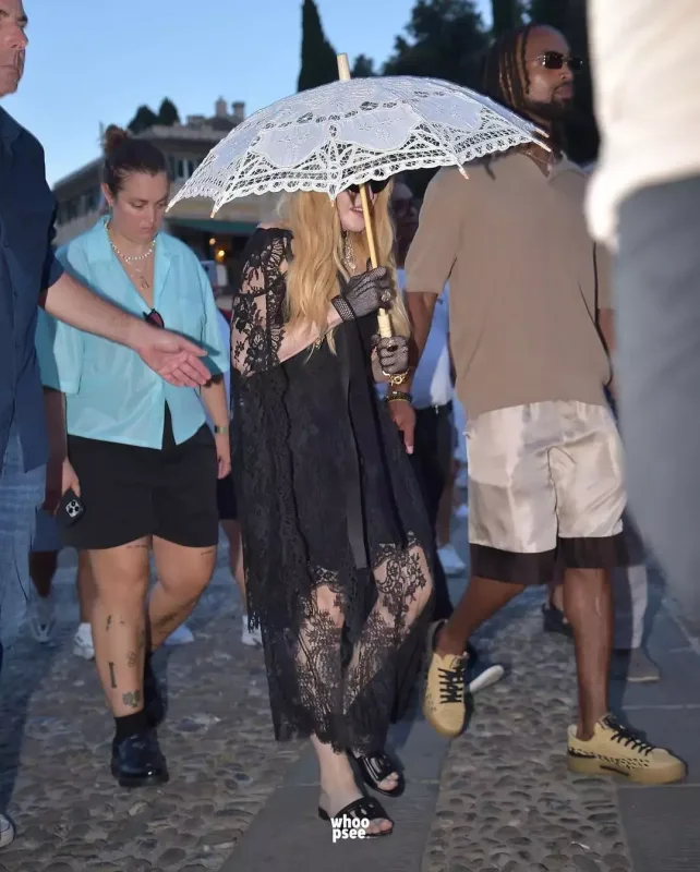 Madonna bunun üçün sevgilisi ilə İtalyaya gəldi