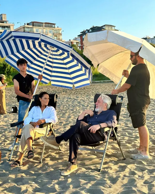 Hülya illər sonra setdə!