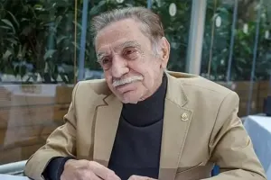 Aydemir Akbaş vəfat etdi