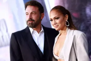 Cennifer boşandığı Benin ad gününə gəldi