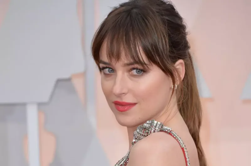 Dakota Conson 7 illik nişanlısından ayrıldı