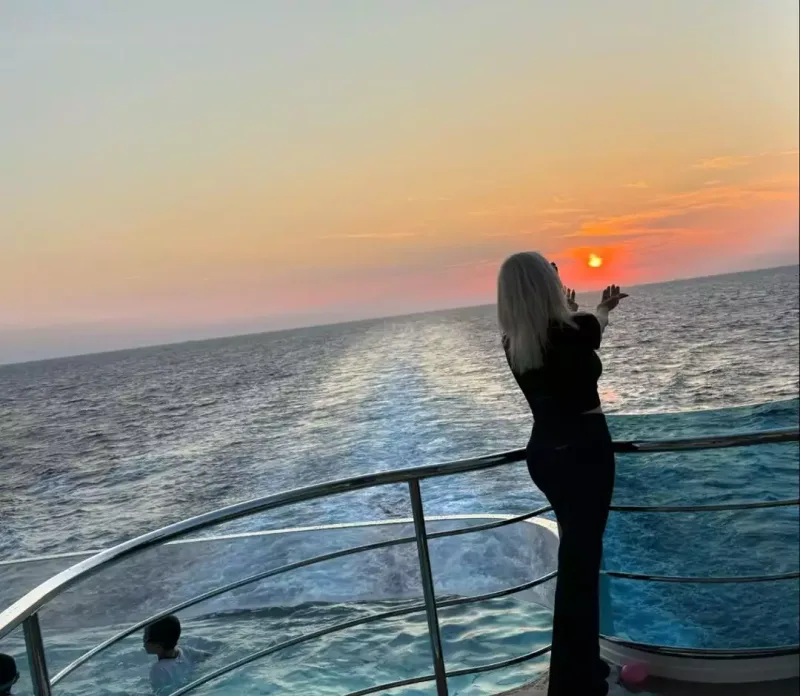 Məleykə Əsədovadan yeni fotolar