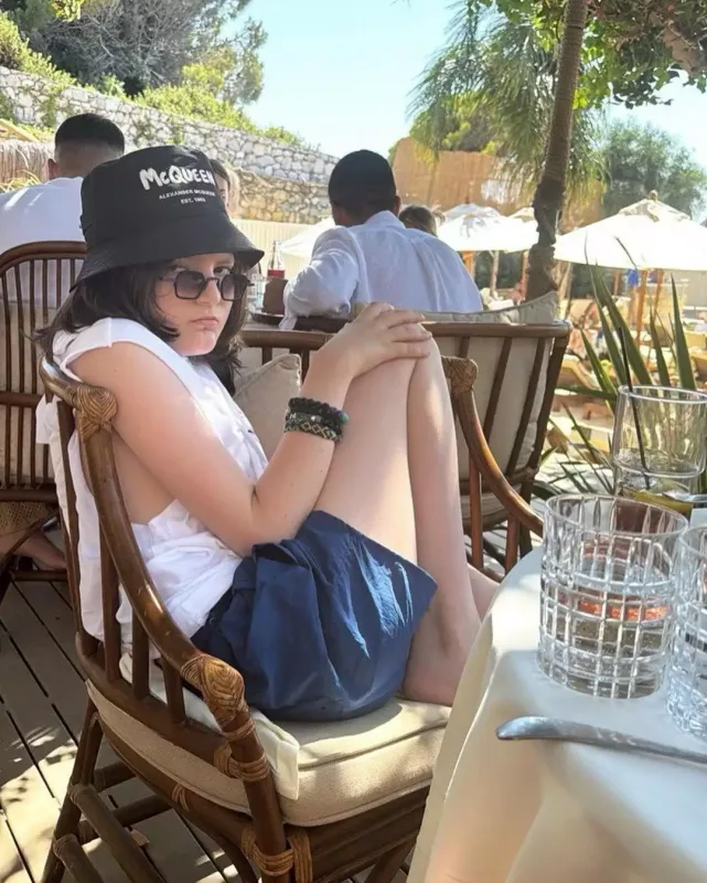 Günay oğlu ilə fotolarını paylaşıb bu sözləri yazdı