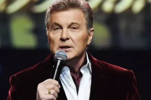 Nadir xəstəliyinə görə 1,8 milyonluq dərman içir