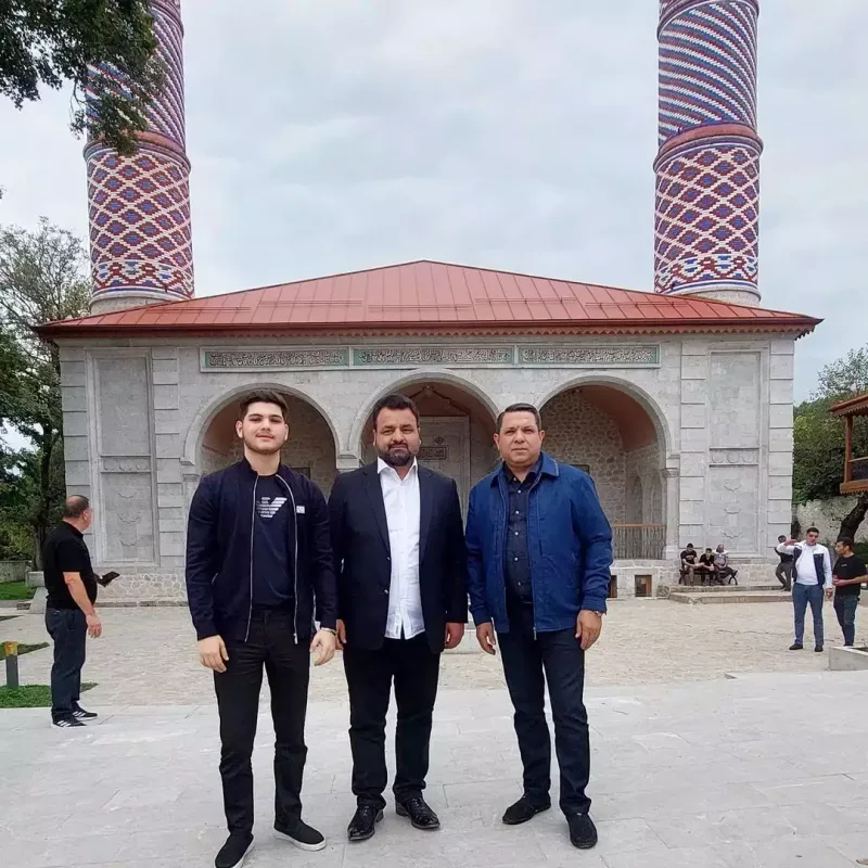 Təyyar Bayramov oğlu ilə Şuşa və Xankəndində