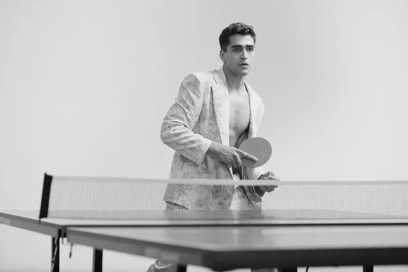 Mert Afradan danışmaq istəmir