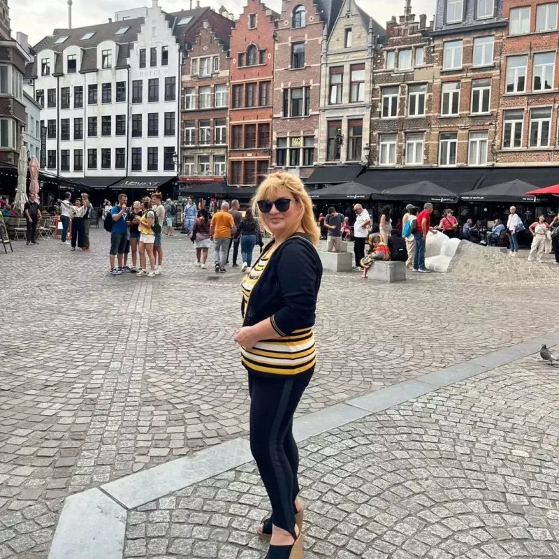 Nüşabə Avropadan fotolarını paylaşdı