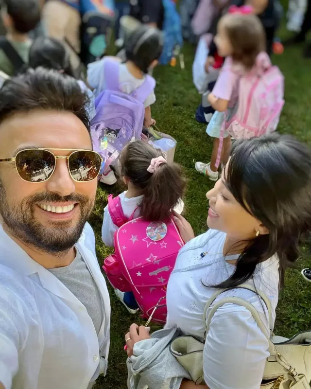 Tarkan qızını ilk dəfə məktəbə yola saldı