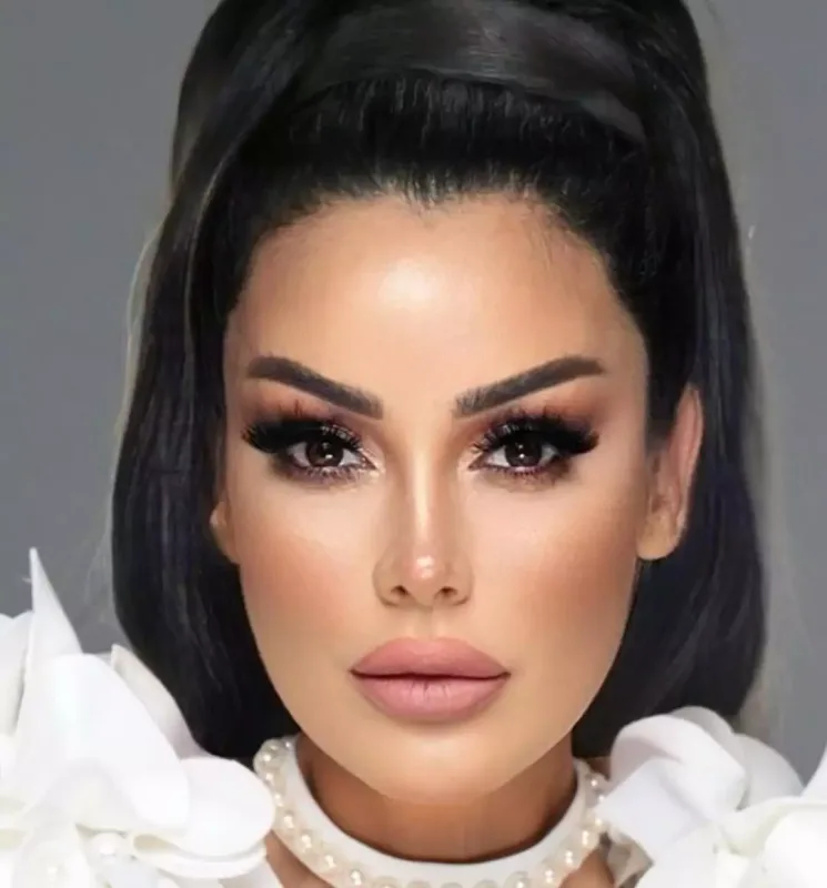 Petek Dinçöz qaraşın oldu