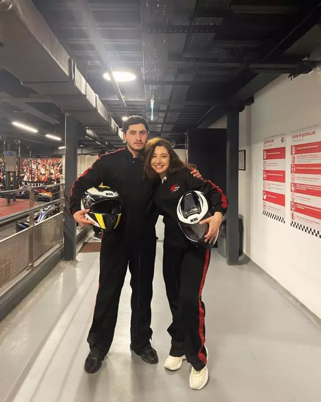 Günaydan bacısı ilə paylaşım