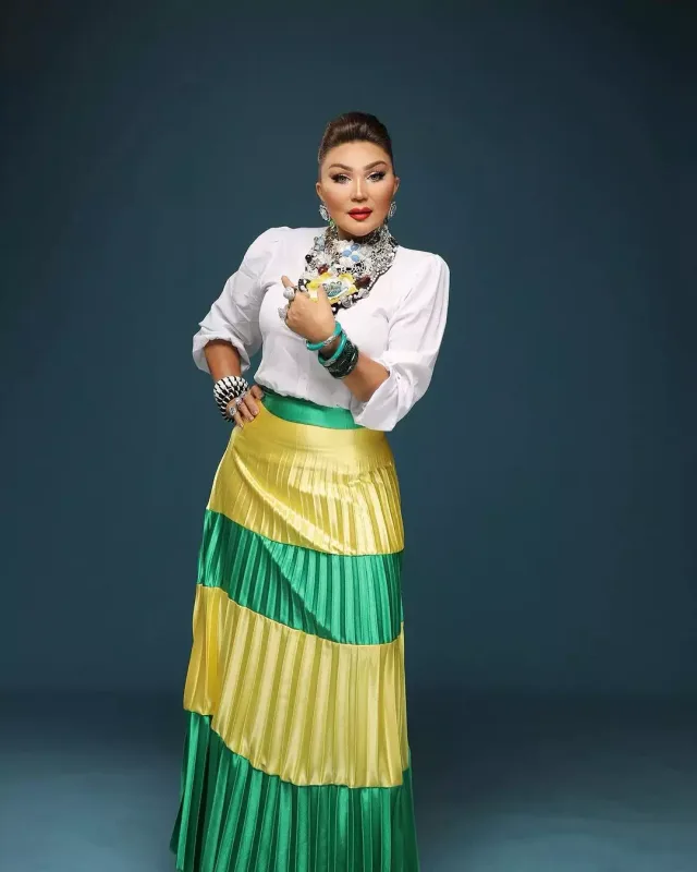 Nazpəri Dostəliyeva yenə fərqli tərzdə