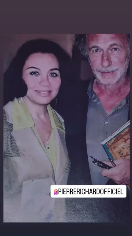 Suğra Bağırzadə “Oyuncaq”ın ulduzu ilə - Foto