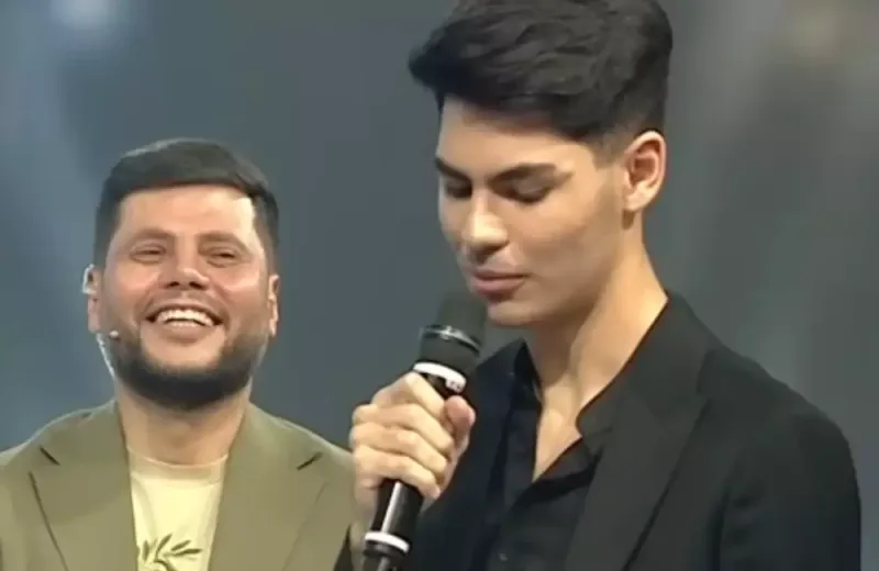 Zaur Kamalın oğlu ali məktəbə qəbul oldu