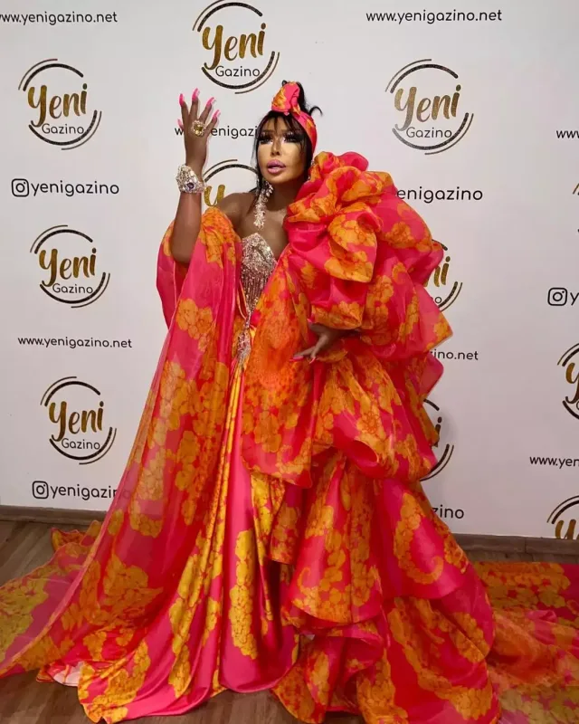 “Sənin ananı söyəcəklər”