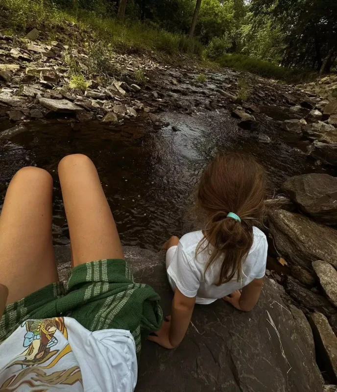 Cici Zeyndən olan qızının fotolarını paylaşdı