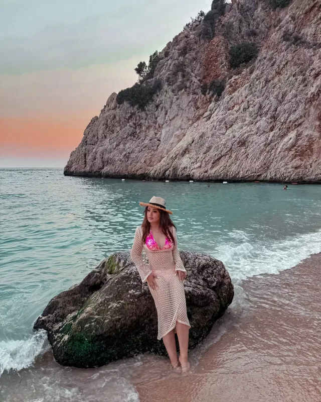 Ayseldən bikinili fotolar