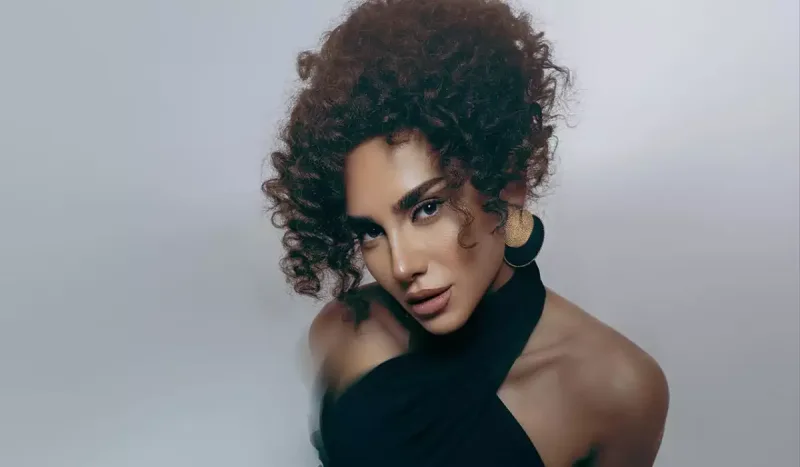 Mehin “Özəl”dən ayrıldı