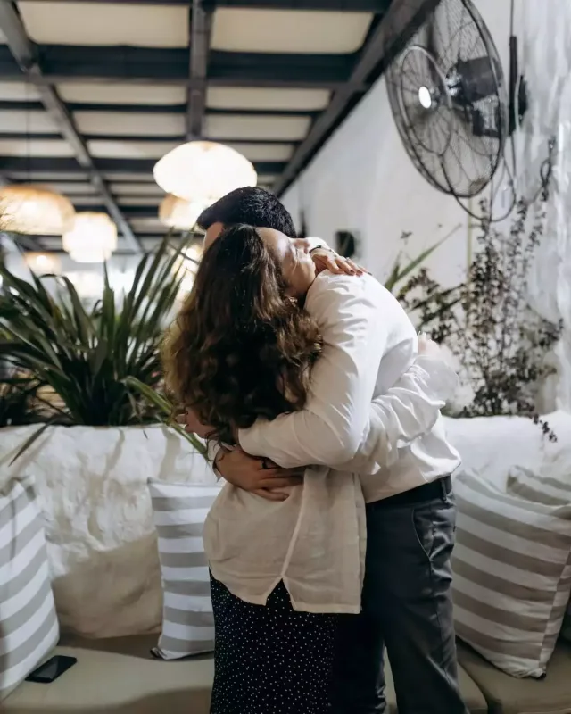 Günayın bacısına ad günündə evlilik təklifi