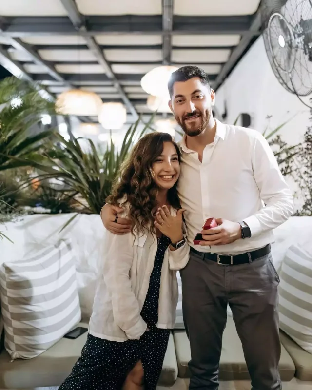 Günayın bacısına ad günündə evlilik təklifi