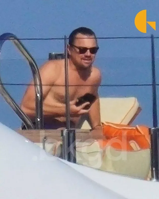 Leonardo 24 yaş kiçik sevgilisi ilə tətildə