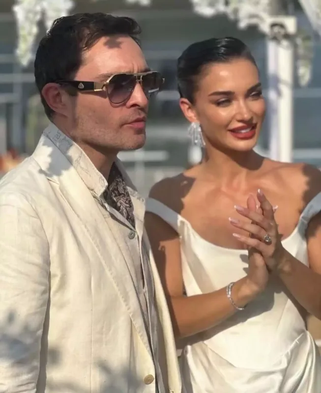 “Gossip girl”ün ulduzu evləndi!