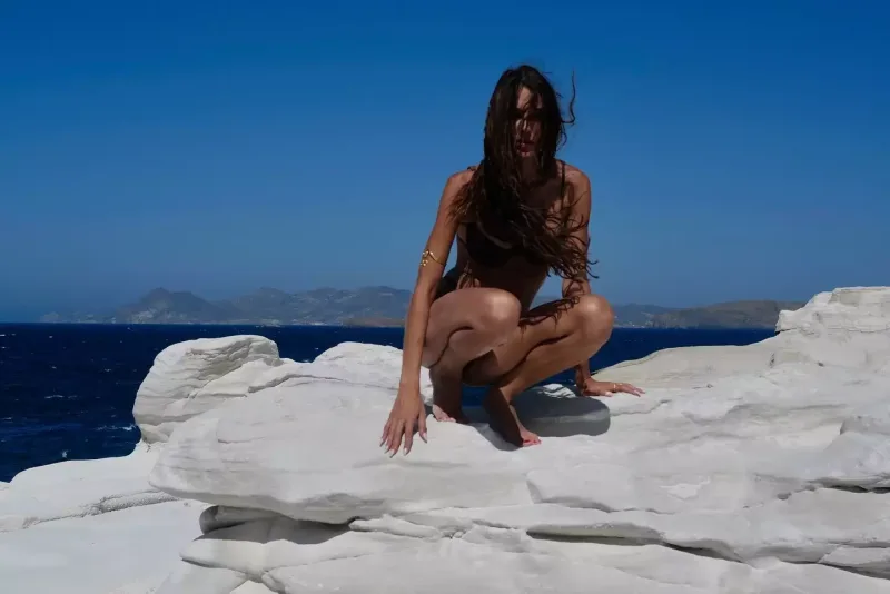 Dilan Çiçek Denizdən bikinili şəkillər