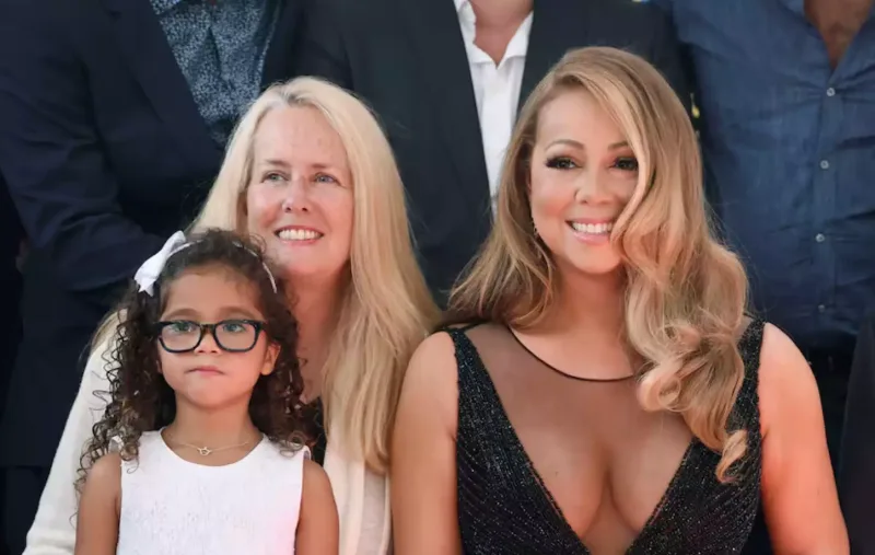 Məşhur müğənninin eyni gündə həm anası, həm bacısı öldü