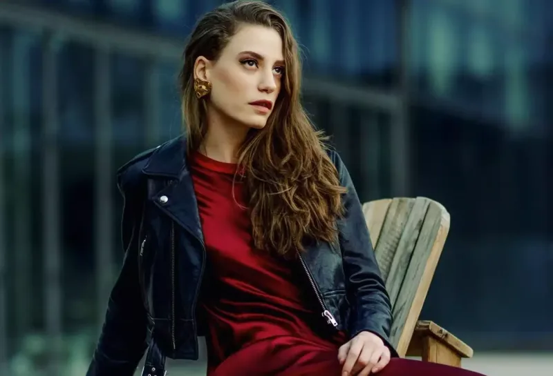 “Həyatım film olsun, məni Serenay Sarıkaya canlandırsın”