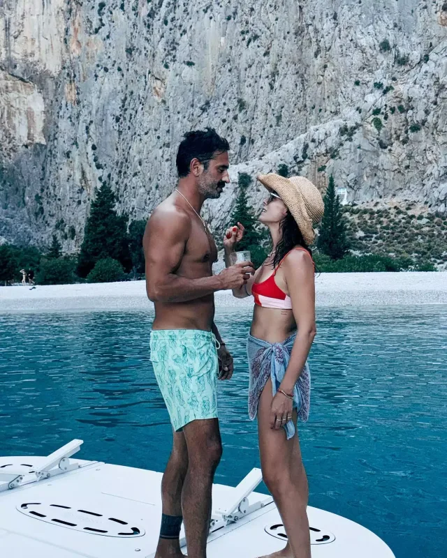 Özgedən həyat yoldaşına mənzərə tərifi