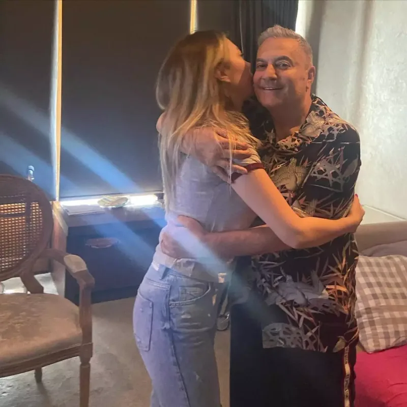 Mehmet Ali Erbil özündən 40 yaş kiçik sevgilisindən ayrıldı