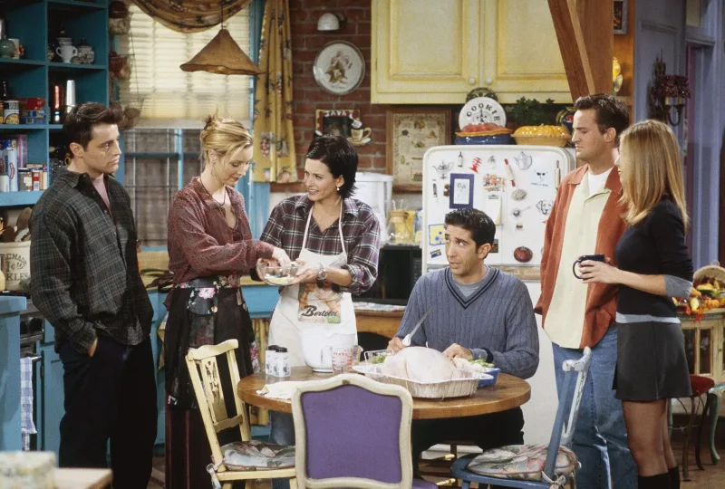 “Friends”in əşyaları satılır