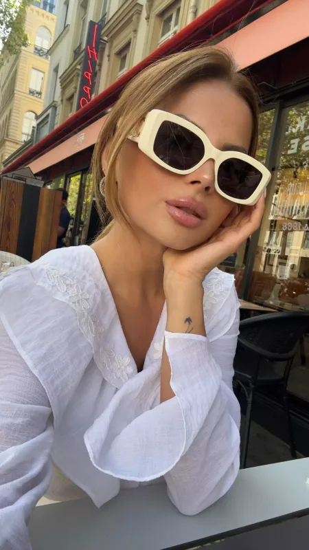 Aynişan yenə Parisdə