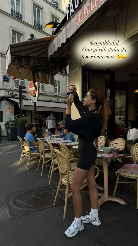 Aynişan yenə Parisdə