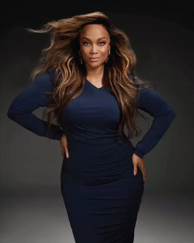 19 ildən sonra səhnəyə geri dönür