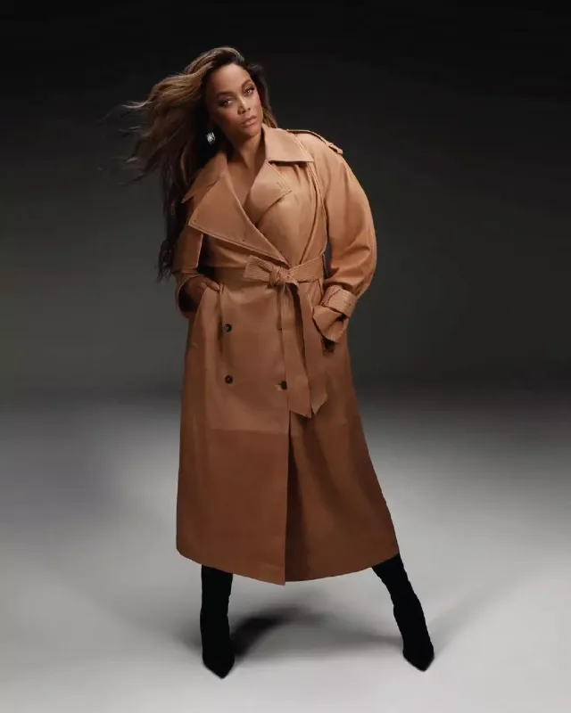 19 ildən sonra səhnəyə geri dönür