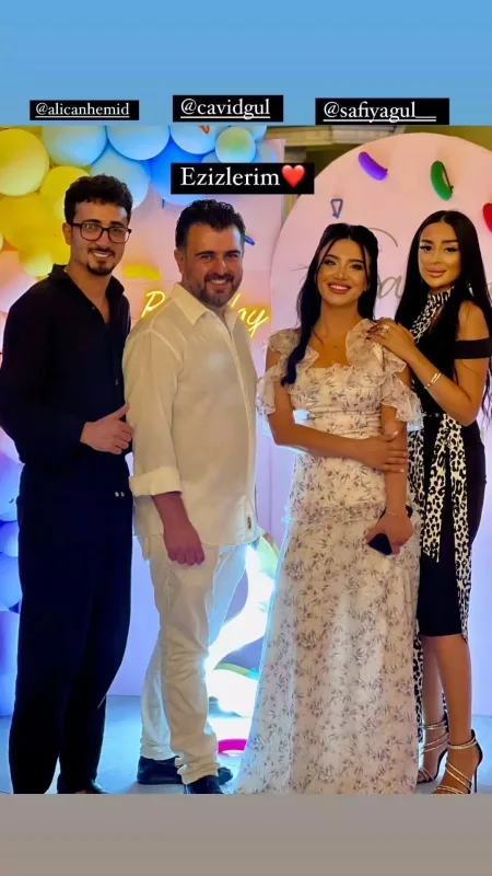 Cavid qızına doğum günü keçirdi