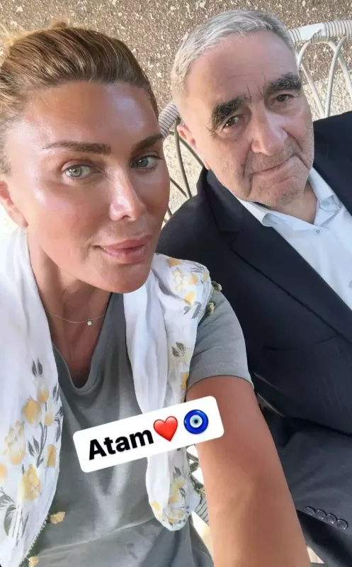 Xoşqədəmdən valideynləri ilə paylaşım