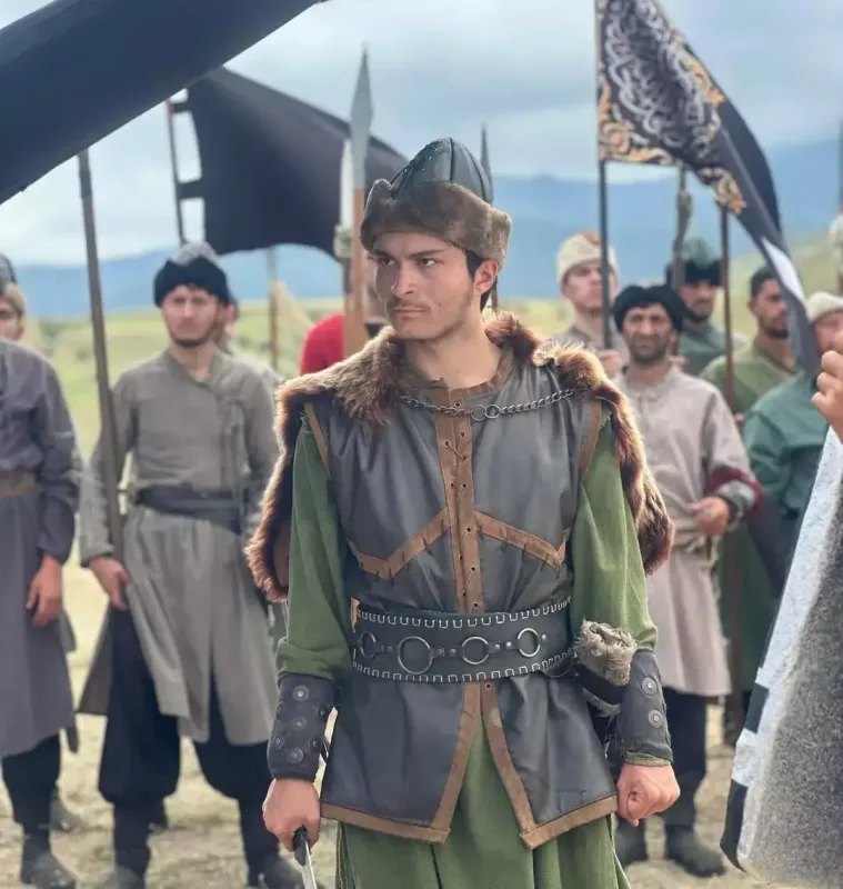 “Qara Sunqur”un oğlunu o canlandıracaq