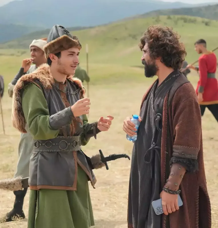 “Qara Sunqur”un oğlunu o canlandıracaq