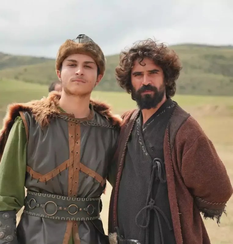 “Qara Sunqur”un oğlunu o canlandıracaq